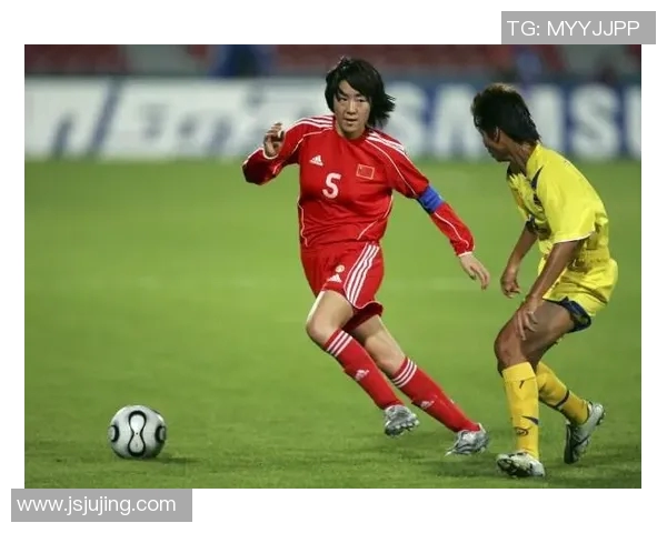 22号足球明星引领新潮流 聚焦未来足坛传奇崛起之路